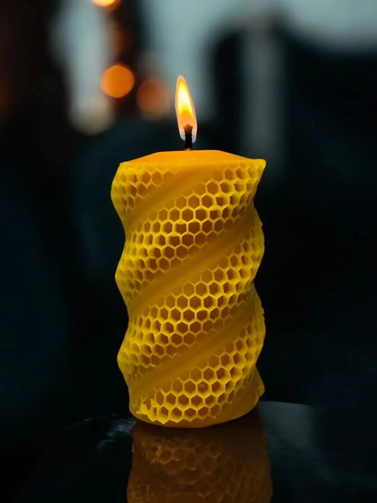 Świeca z wosku pszczele miodowa spiralny plaster miodu Duża Apimel
