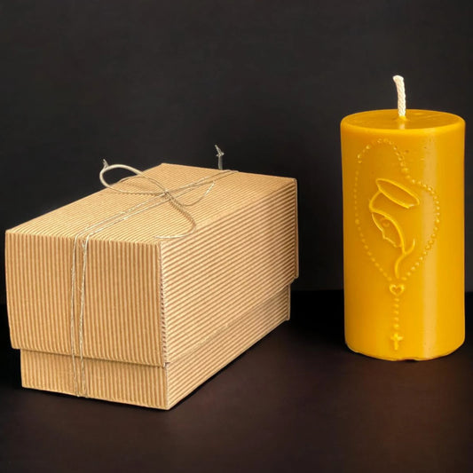 Świece z wosku pszczelego MARYJA w pudełku - Apimel