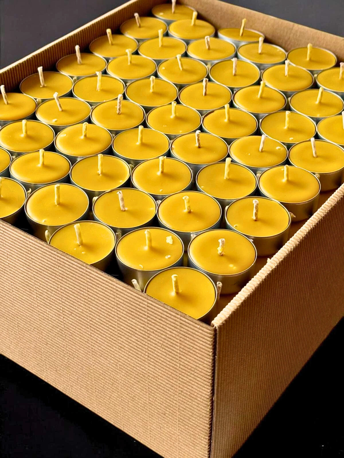 Świeca tealight z wosku pszczelego