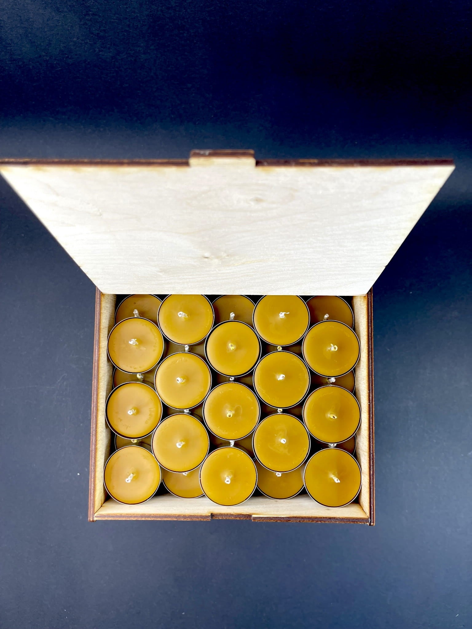 Tealight z wosku pszczelego